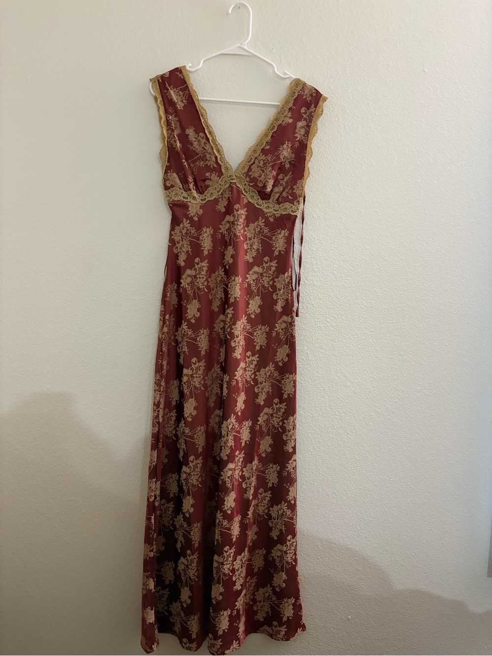 Sincerely Jules Women's Satin Floral Burgundy & Gold Maxi Dress